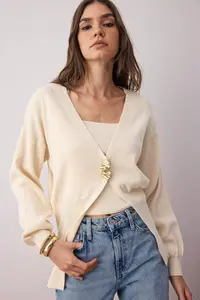 TRENDYOLMİLLA Ecru Button Detailed 2 Sets Viral Knitwear Cardigan-Blouse Set