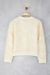 TRENDYOLMİLLA Ecru Lace Garnished Soft textured Knitwear Cardigan - Image 7
