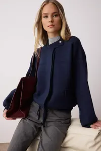 TRENDYOLMİLLA Navy Blue Zippered Premium Yarn/Special Yarn Wide Pattern Coat Look Knitwear Cardigan