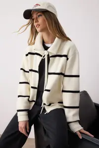 TRENDYOLMİLLA Ecru-Black Striped Zippered Wide Pattern Special Thread Coat Look Knitwear Cardigan