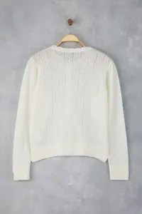 TRENDYOLMİLLA Ecru Soft textured Cellular Knitwear Cardigan - Image 6