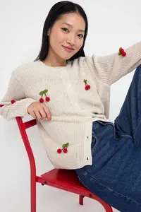 TRENDYOLMİLLA Teen Stone Fruit Embroidered Soft textured Knitwear Cardigan - Image 2