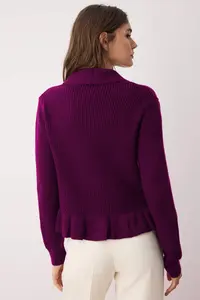 TRENDYOLMİLLA Plum Crop V-neck Soft textured with flywheel Knitwear Cardigan - Image 4