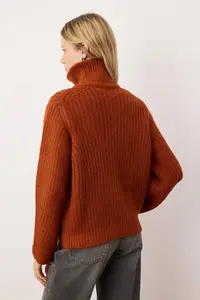 TRENDYOLMİLLA Wardrobe Essentials Brick Red Zippered Soft textured Wide Pattern Knitwear Cardigan| - Image 4