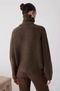 TRENDYOLMİLLA Wardrobe Essentials Brown Zippered Soft textured Wide Pattern Knitwear Cardigan| - Image 4