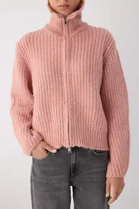 TRENDYOLMİLLA Wardrobe Essentials Light Pink Zippered Soft textured Wide Pattern Knitwear Cardigan| - Image 3