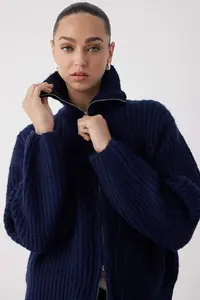 TRENDYOLMİLLA Wardrobe Essentials Navy Blue Zippered Soft textured Wide Pattern Knitwear Cardigan|