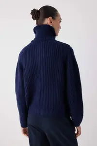 TRENDYOLMİLLA Wardrobe Essentials Navy Blue Zippered Soft textured Wide Pattern Knitwear Cardigan| - Image 4