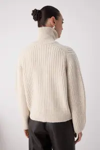 TRENDYOLMİLLA Wardrobe Essentials Stone Zippered Soft textured Wide Pattern Knitwear Cardigan| - Image 4