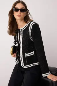 TRENDYOLMİLLA Black Color Blocked Embroidery Detailed Glitter Knitwear Cardigan - Image 2
