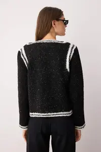 TRENDYOLMİLLA Black Color Blocked Embroidery Detailed Glitter Knitwear Cardigan - Image 5