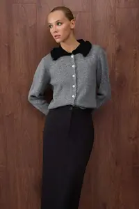 TRENDYOLMİLLA Special Collection Gray Color Blocked Polo Shirt Collar Special Thread Collar Detailed Knitwear Cardigan