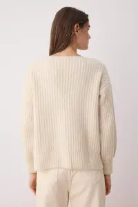 TRENDYOLMİLLA Beige Shirt Collar Garnished Soft textured Wide Pattern Knitwear Cardigan - Image 4