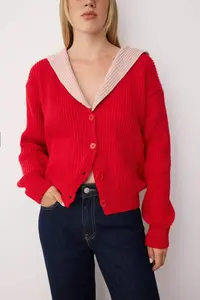 TRENDYOLMİLLA Red Color Blocked Turn-down Collar Soft textured Knitwear Cardigan - Image 3