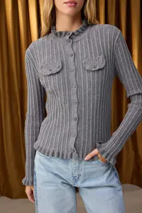 TRENDYOLMİLLA Special Collection Anthracite Premium Yarn/Special Fitted/Body-Sitting Knitwear Cardigan - Image 3