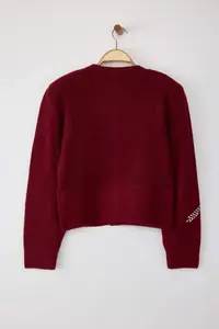 TRENDYOLMİLLA Burgundy Soft textured Stone Embroidered Knitwear Cardigan - Image 7