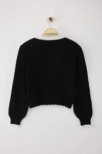 TRENDYOLMİLLA Black Premium/Special Yarn Color Blocked Crop Collar Shirt Garnished Detailed Knitwear Cardigan - Image 6