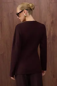 TRENDYOLMİLLA Special Collection Brown V-neck Mercerized Look Premium Yarn Knitwear Cardigan - Image 4