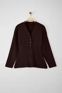 TRENDYOLMİLLA Special Collection Brown V-neck Mercerized Look Premium Yarn Knitwear Cardigan - Image 5