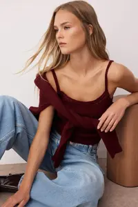 TRENDYOLMİLLA Burgundy Square Neck Lace Garnished Knitwear Cardigan-Blouse Soft textured Knitwear Set - Image 2