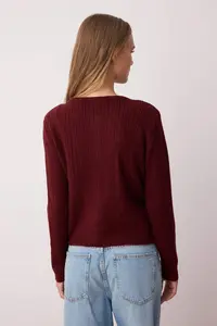 TRENDYOLMİLLA Burgundy Square Neck Lace Garnished Knitwear Cardigan-Blouse Soft textured Knitwear Set - Image 6