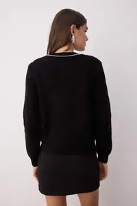 TRENDYOLMİLLA Black Stone Embroidered Soft textured Knitwear Cardigan - Image 4