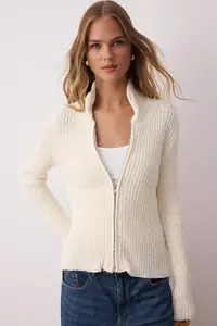 TRENDYOLMİLLA Wardrobe Essentials Stone Zippered Dog collar Soft textured Cotton Knitwear Cardigan