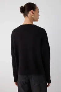 TRENDYOLMİLLA Wardrobe Essentials Black Alpaca Wool Blend Wide Pattern Knitwear Cardigan | - Image 4