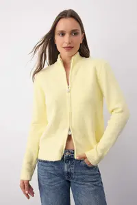 TRENDYOLMİLLA Wardrobe Essentials Yellow Woolly Zippered Dog collar Daisy Elcikli Knitwear Cardigan |