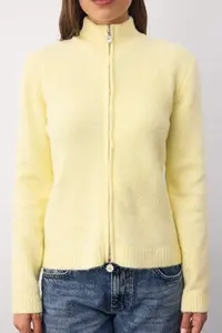 TRENDYOLMİLLA Wardrobe Essentials Yellow Woolly Zippered Dog collar Daisy Elcikli Knitwear Cardigan | - Image 4