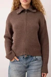 TRENDYOLMİLLA Mink Wardrobe Essentials Soft textured Wide Pattern Knitwear Cardigan - Image 3