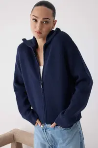 TRENDYOLMİLLA Wardrobe Essentials Navy Blue Soft textured Wide Pattern Zippered Knitwear Cardigan |