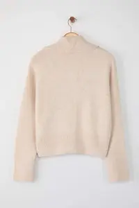TRENDYOLMİLLA Wardrobe Essentials Stone Soft textured Wide Pattern Zippered Knitwear Cardigan | - Image 6