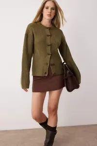 TRENDYOLMİLLA Khaki Soft textured Button Detailed Knitwear Cardigan - Image 2
