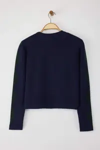 TRENDYOLMİLLA Wardrobe Essentials Navy Blue*001 Baklava Patterned buttoned Premium Yarn Knitwear Cardigan | - Image 6