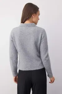 TRENDYOLMİLLA Wardrobe Essentials Gray Mercerized Look Polo Shirt Collar Knitwear Cardigan | - Image 4