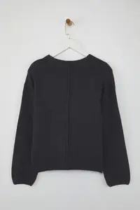 TRENDYOLMİLLA More Sustainable Anthracite Cotton Blended Pattern Knitwear Cardigan - Image 6