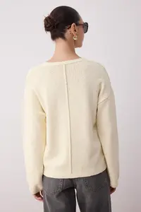 TRENDYOLMİLLA More Sustainable Ecru Cotton Blended Pattern Knitwear Cardigan - Image 4