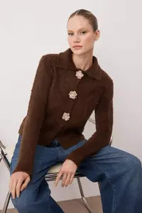 TRENDYOLMİLLA Dark Brown Rose Button Detailed Boucle Thread Wide Pattern Knitwear Cardigan
