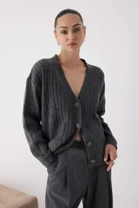 TRENDYOLMİLLA Wardrobe Essentials Anthracite Soft textured Basic Knitwear Cardigan | - Image 2