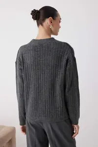 TRENDYOLMİLLA Wardrobe Essentials Anthracite Soft textured Basic Knitwear Cardigan | - Image 4