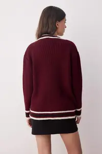 TRENDYOLMİLLA Burgundy Color Blocked Wide Pattern Knitwear Cardigan - Image 4