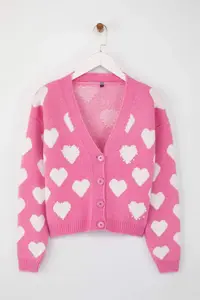 TRENDYOLMİLLA Teen Pink Soft textured Heart Patterned Pearl Detailed Knitwear Cardigan - Image 5