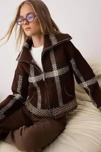 TRENDYOLMİLLA Brown Soft textured Zippered Coat Look Knitwear Cardigan