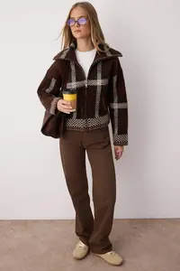 TRENDYOLMİLLA Brown Soft textured Zippered Coat Look Knitwear Cardigan - Image 2