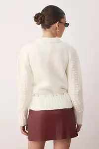 TRENDYOLMİLLA Ecru Soft textured Embroidered Knitwear Cardigan - Image 4