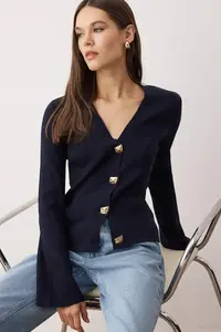 TRENDYOLMİLLA Navy Blue*001 Button Detailed Plain Knitwear Cardigan - Image 2