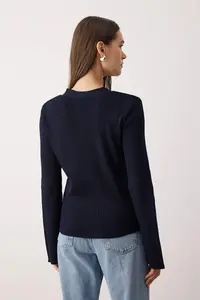 TRENDYOLMİLLA Navy Blue*001 Button Detailed Plain Knitwear Cardigan - Image 4