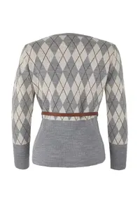TRENDYOLMİLLA Special Collection Gray Baklava Patterned Arched Knitwear Cardigan - Image 10