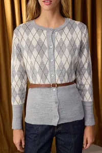 TRENDYOLMİLLA Special Collection Gray Baklava Patterned Arched Knitwear Cardigan - Image 3